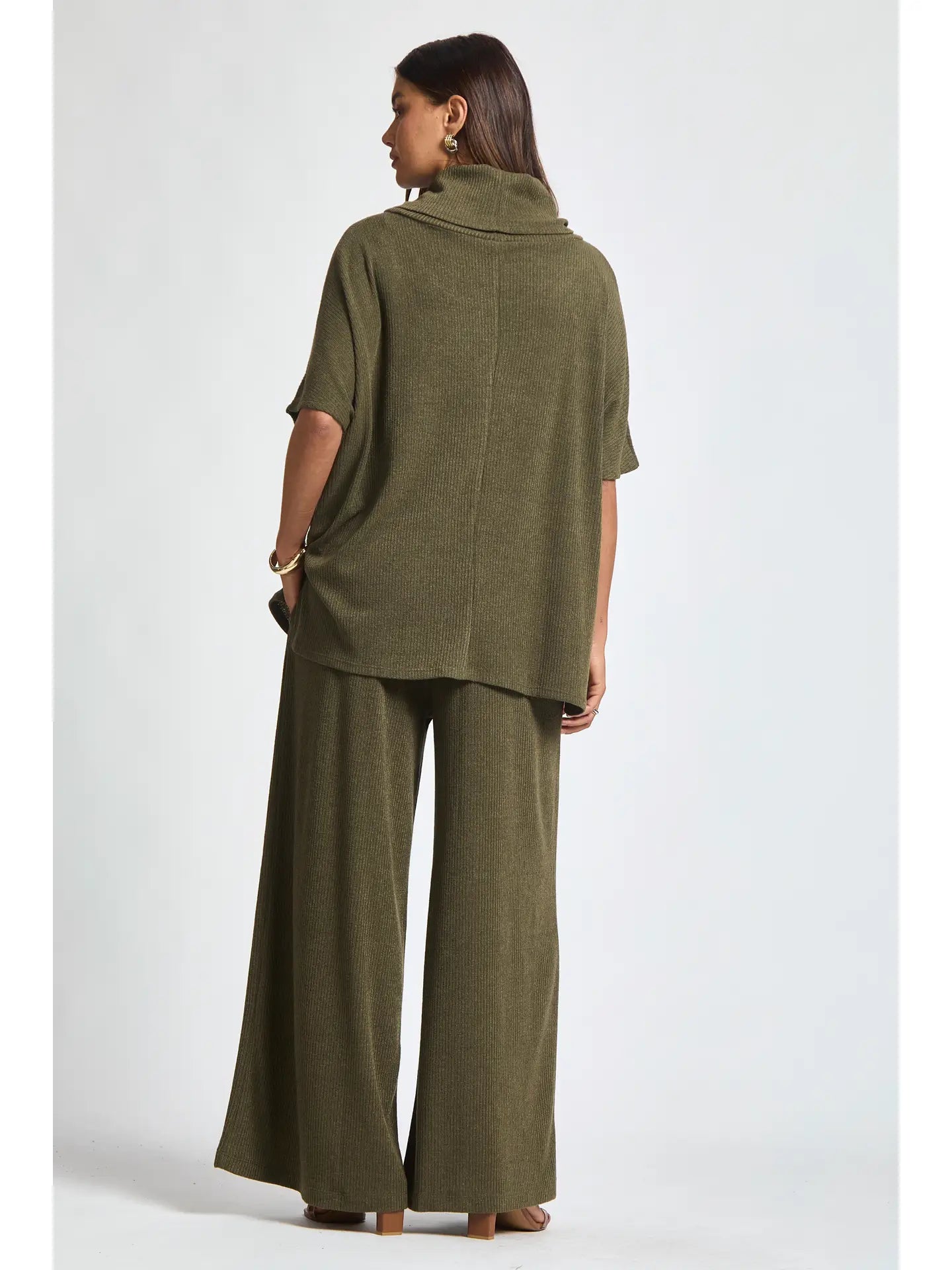 Olive Relaxed Pant Set