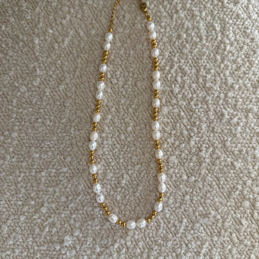 Allison Pearl Necklace